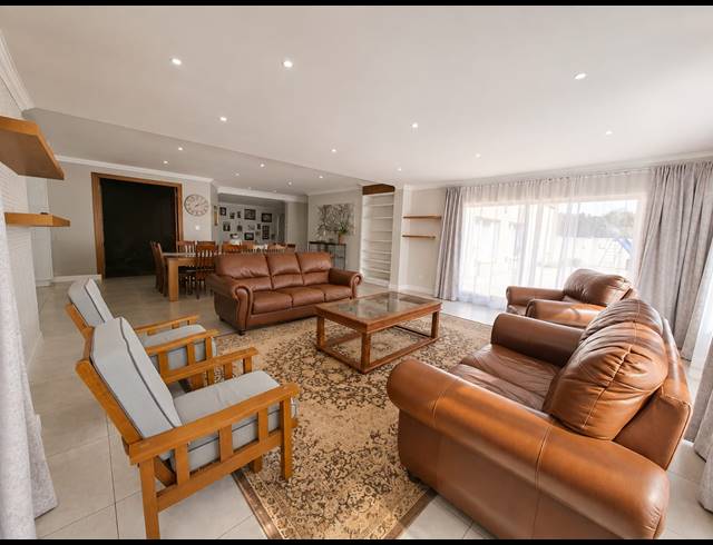 4 BEDROOM HOUSE FOR SALE IN HENLEY ON KLIP